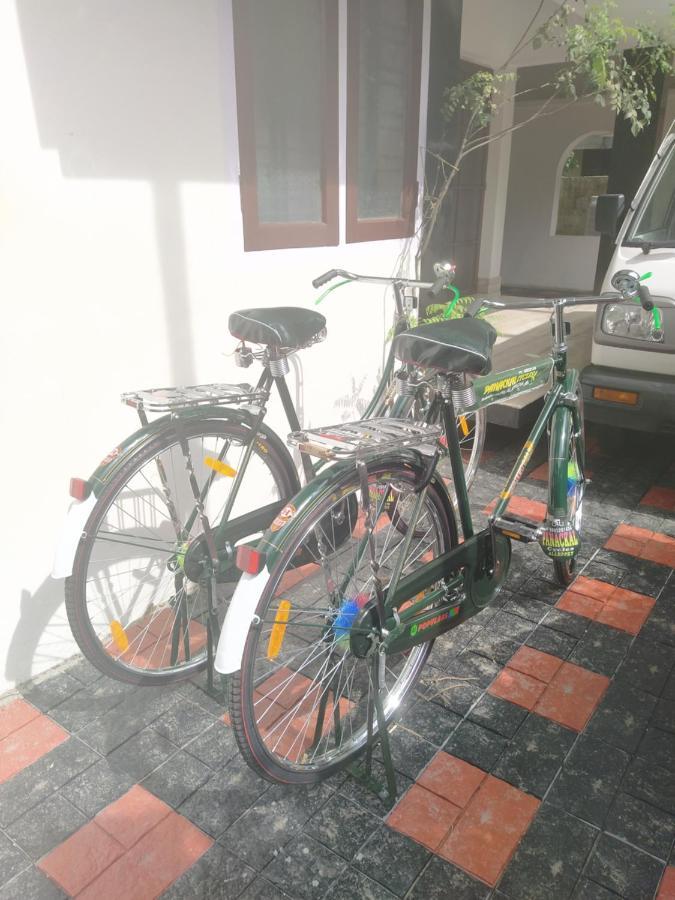 Paradise Inn Guest House Alappuzha Екстериор снимка