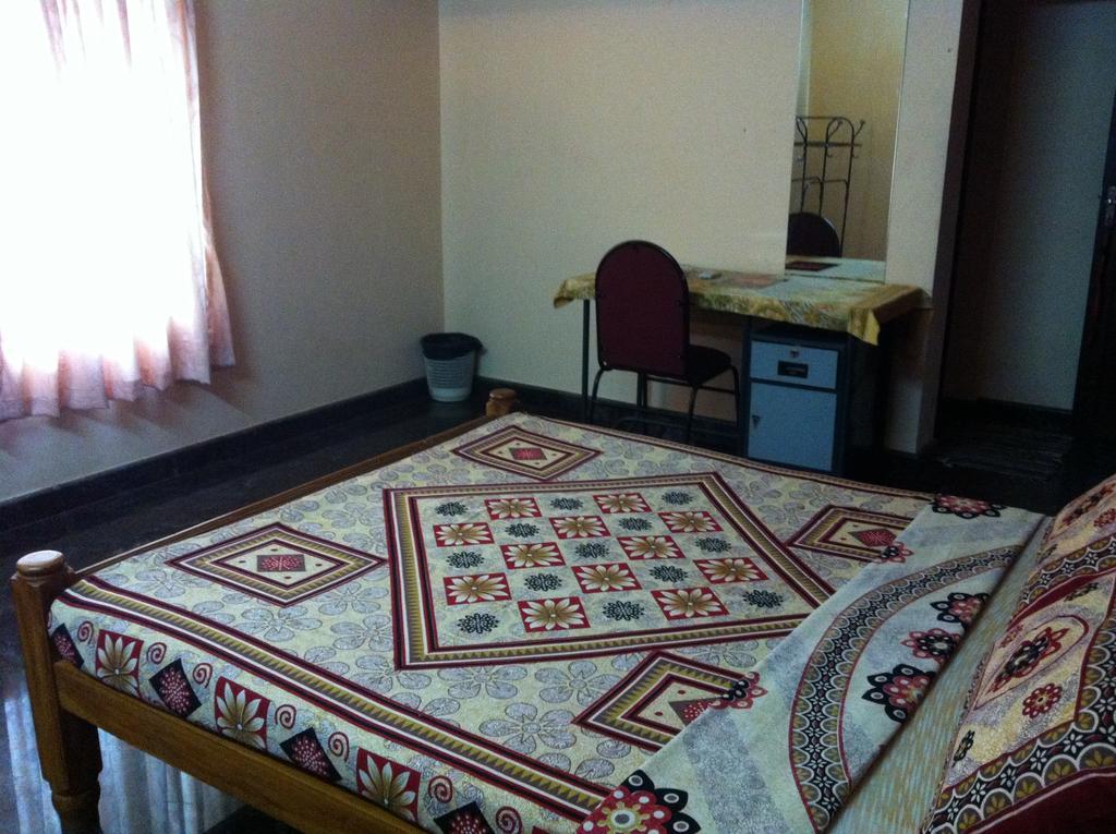 Paradise Inn Guest House Alappuzha Екстериор снимка